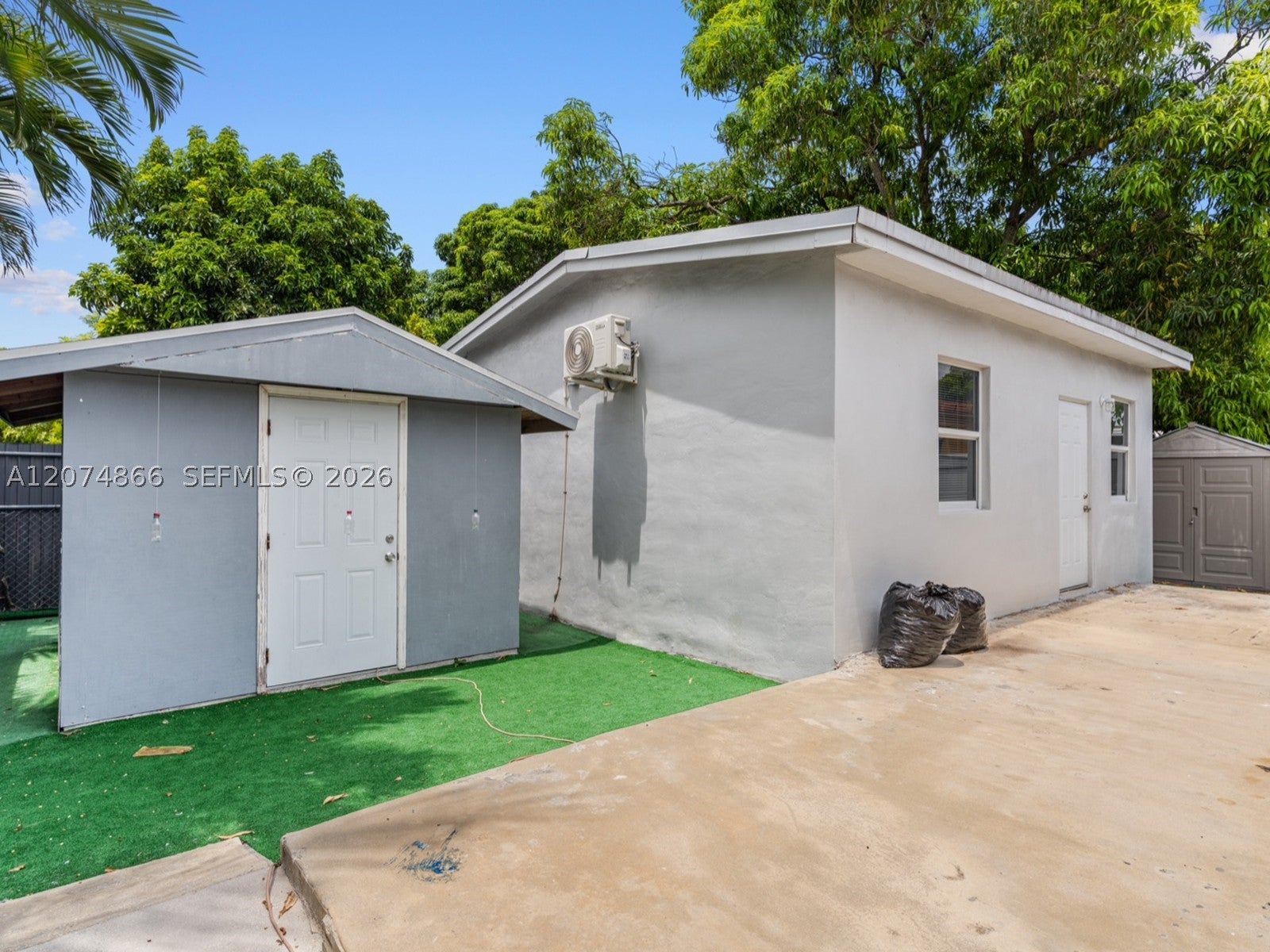 740 NW 32nd Ct