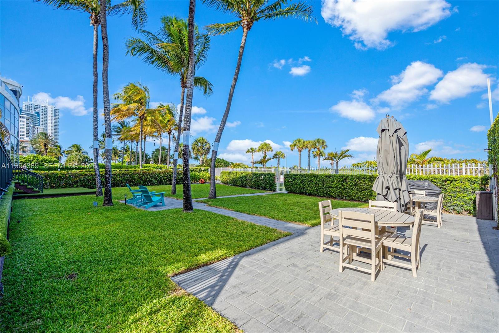 THE SURF CONDO - Residential Lease