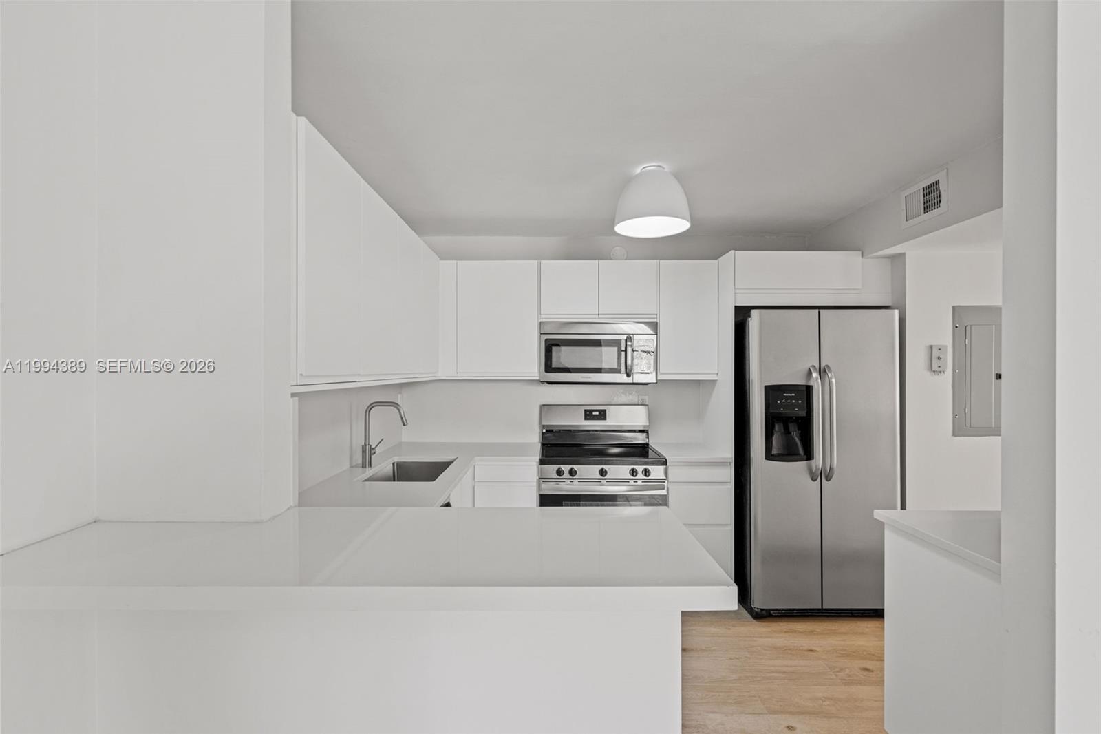 THE SURF CONDO - Residential Lease