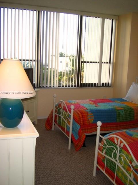 ALEXANDER TOWERS CONDO - Residential Lease