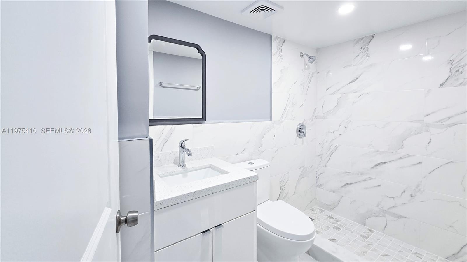 MIRASSOU CONDO - Residential Lease