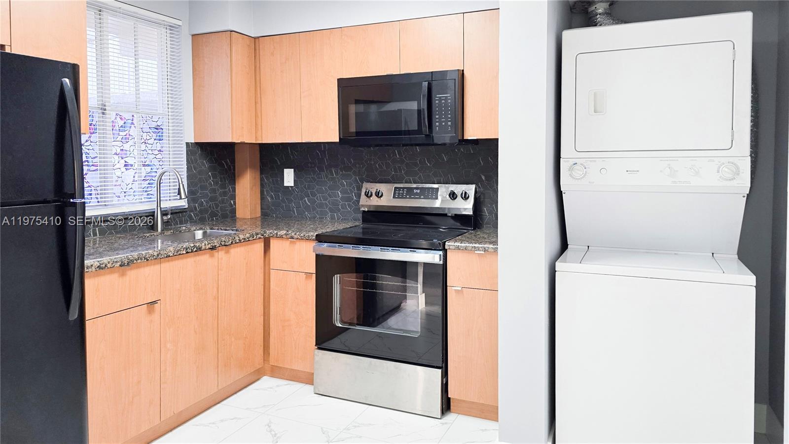 MIRASSOU CONDO - Residential Lease