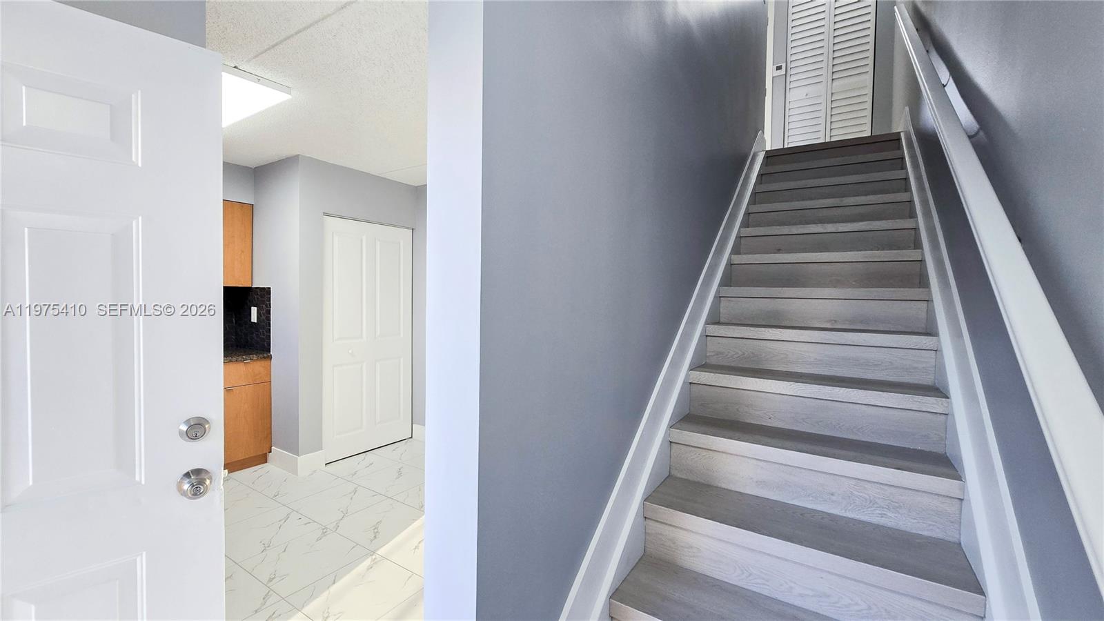 MIRASSOU CONDO - Residential Lease