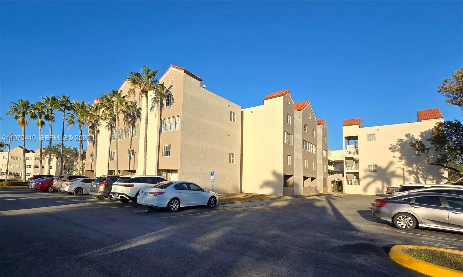 MIRASSOU CONDO - Residential Lease