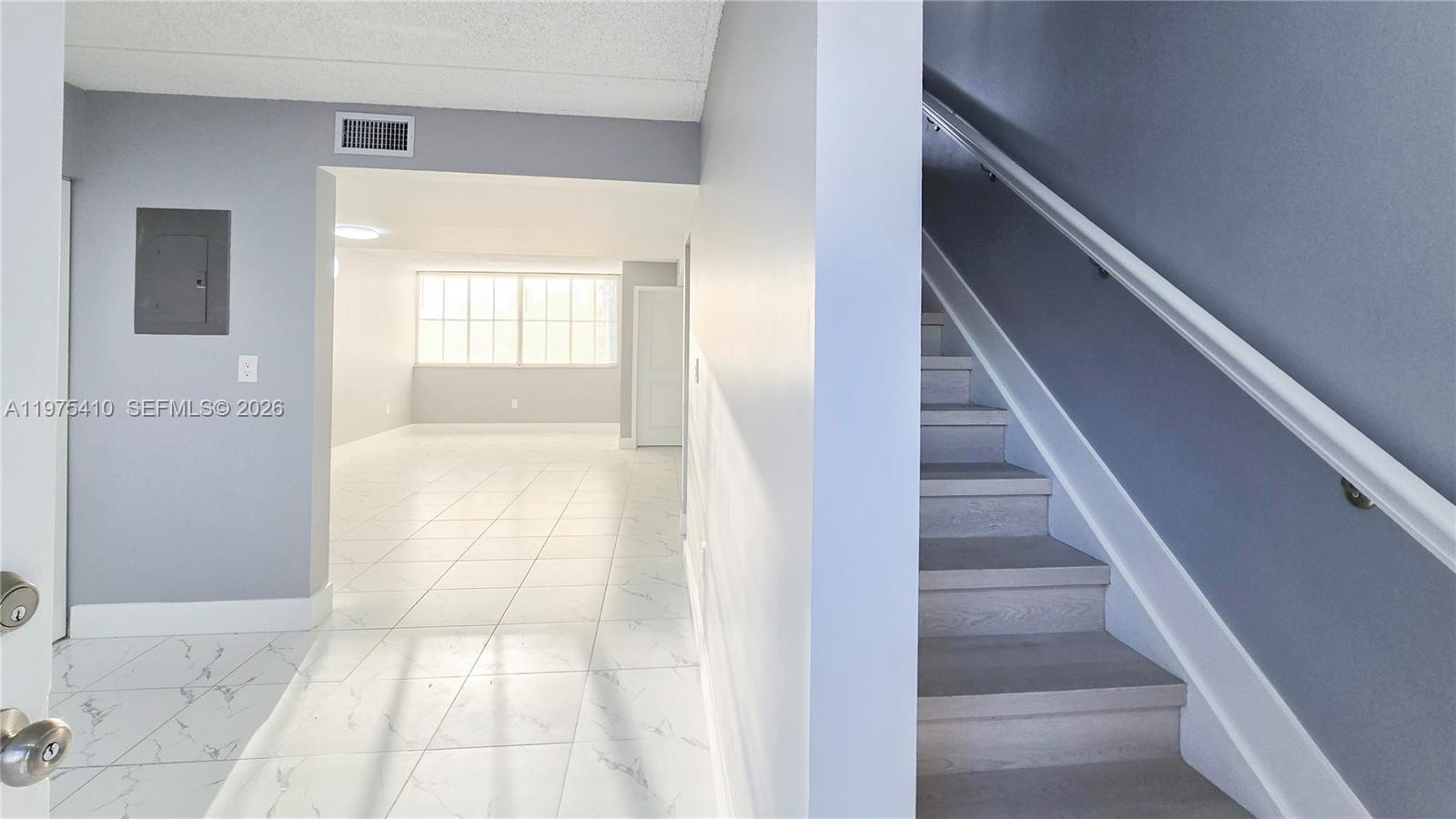 MIRASSOU CONDO - Residential Lease