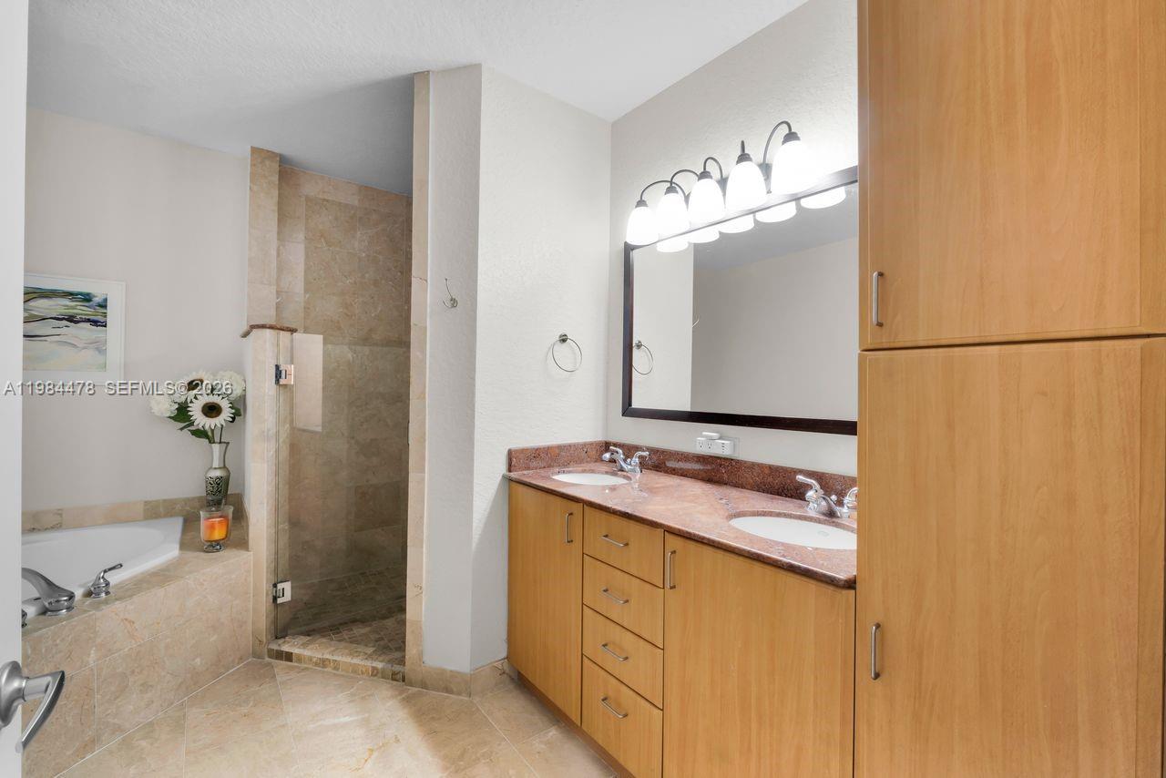 PARK PLACE CONDO - Residential