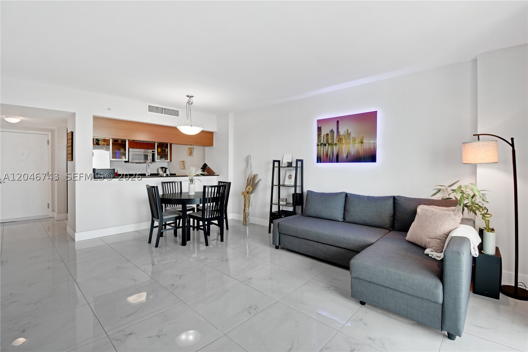 1800 N Bayshore Dr 4106
