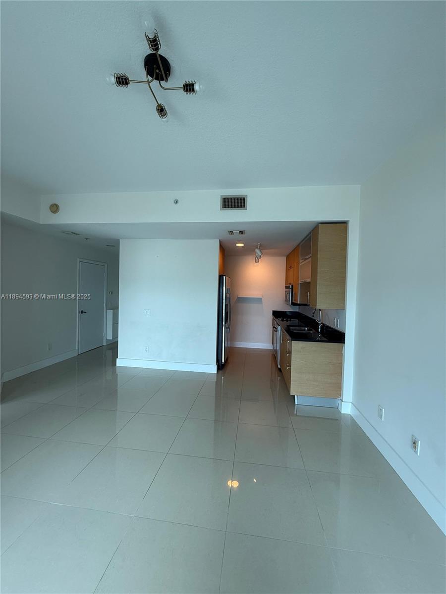 INFINITY AT BRICKELL COND - Residential Lease