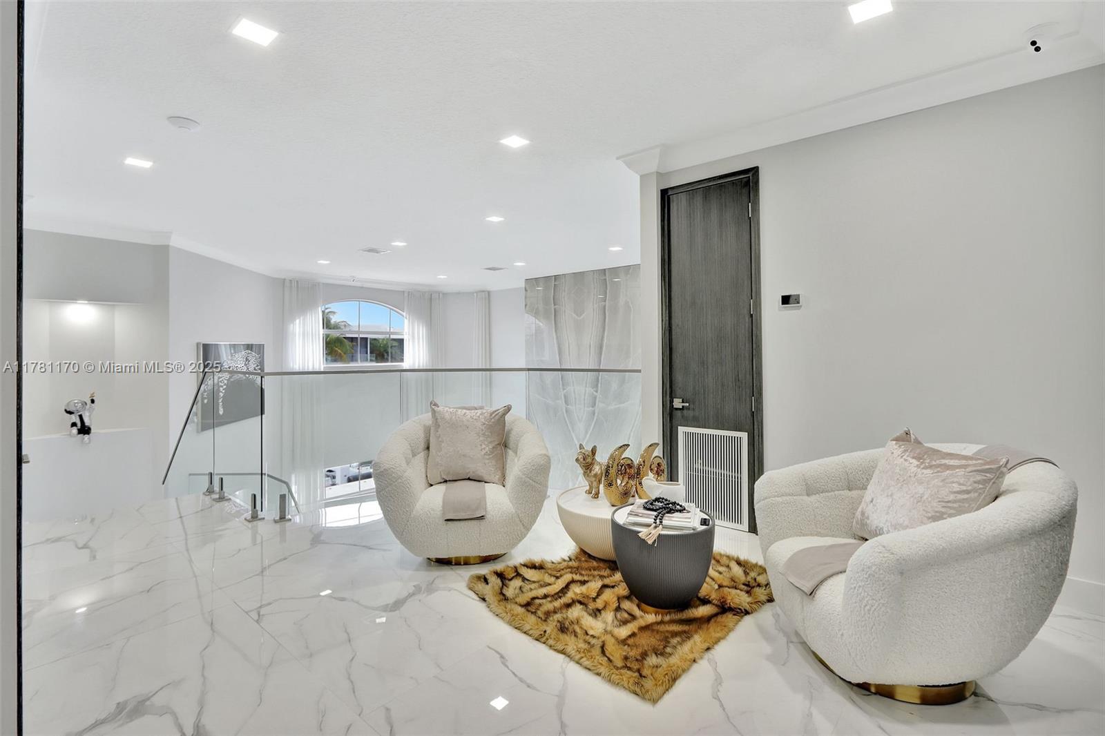 EASTERN SHORES 1ST ADDN - Residential