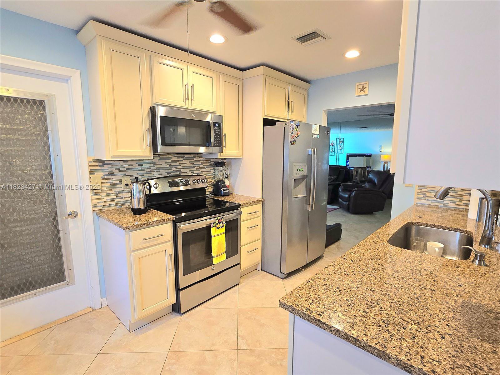 PALM BEACH LEISUREVILLE S - Residential