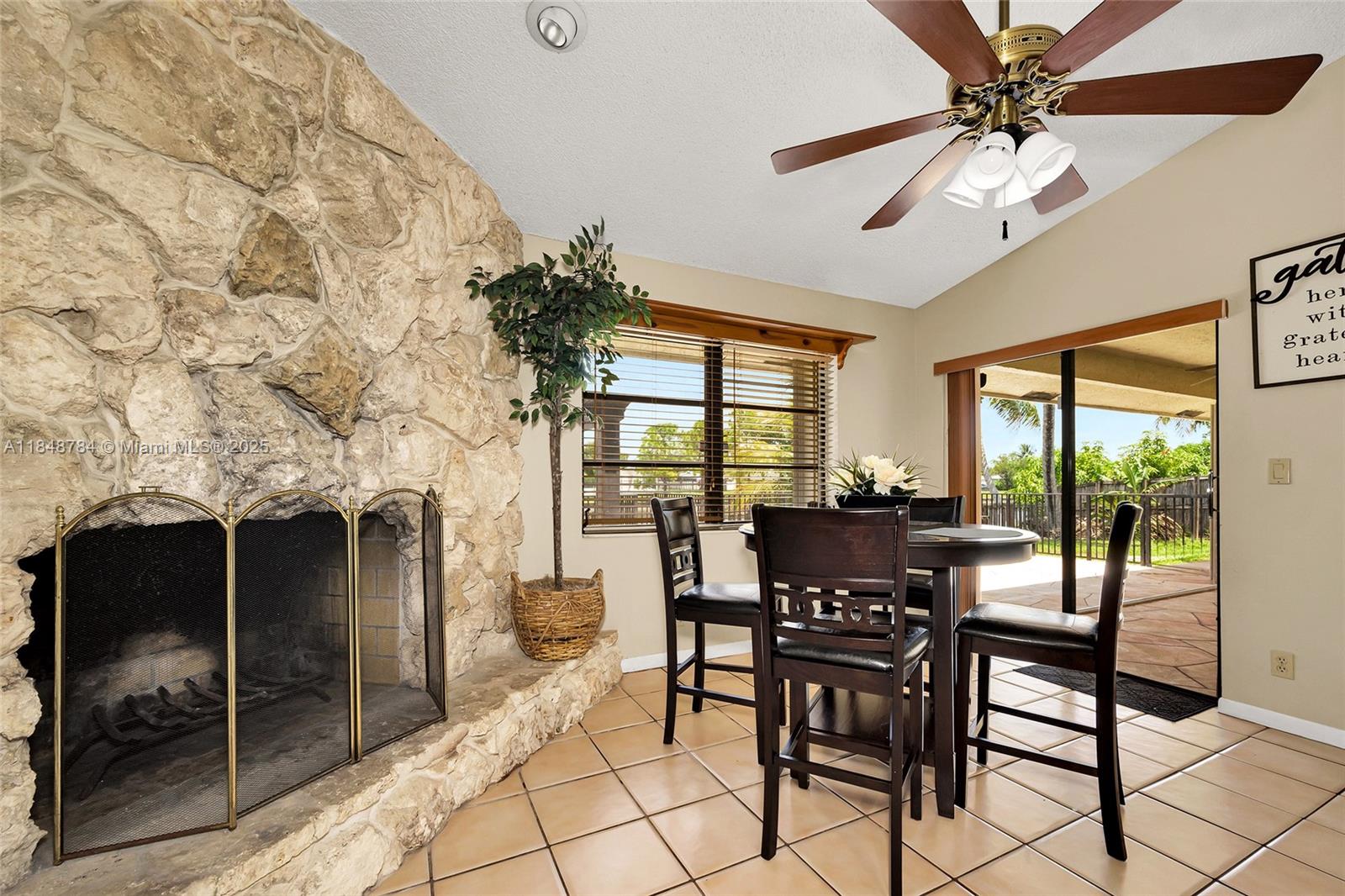 HEFTLER HOMES-TAMARAC - Residential