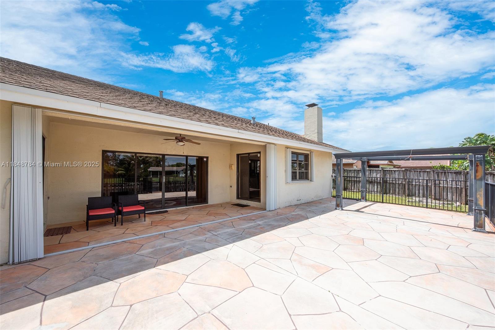 HEFTLER HOMES-TAMARAC - Residential