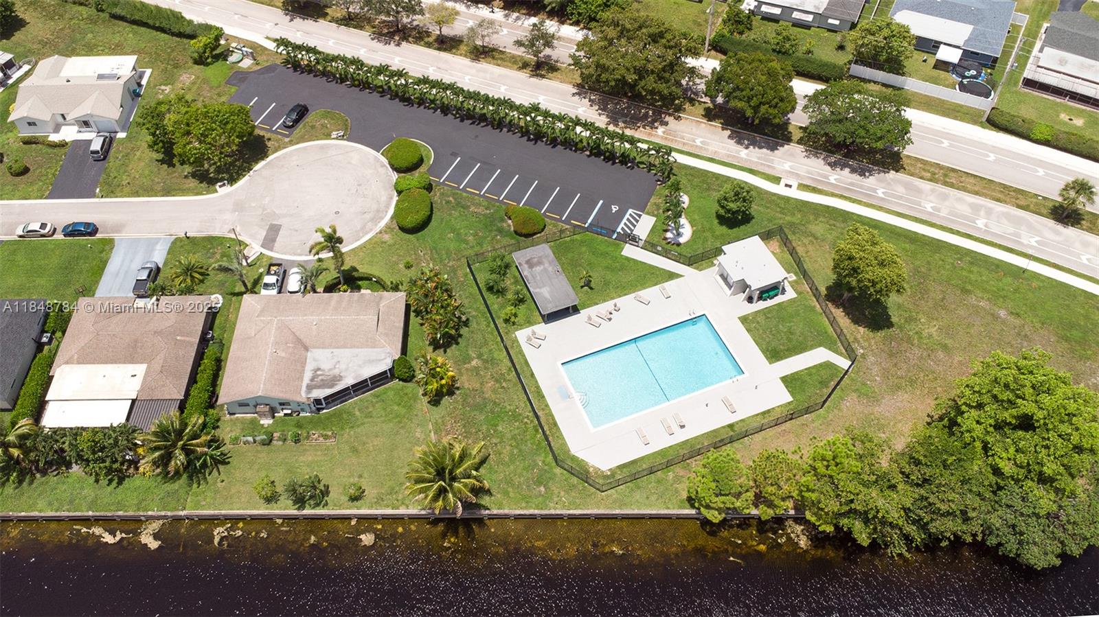 HEFTLER HOMES-TAMARAC - Residential