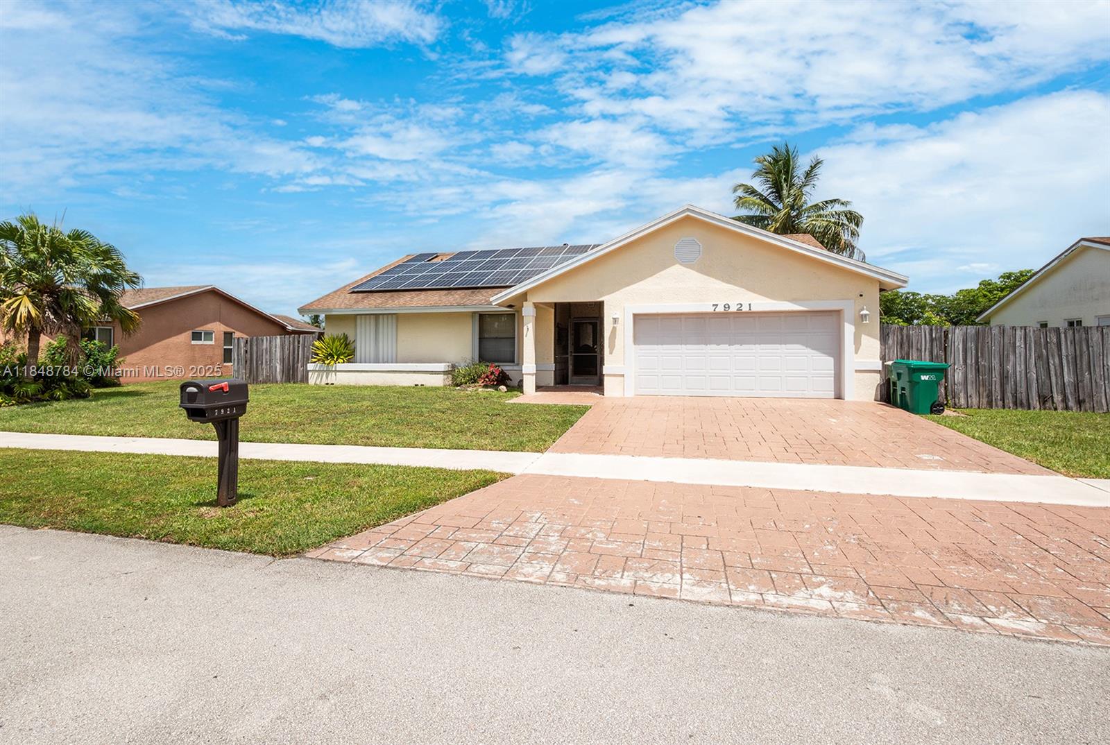 HEFTLER HOMES-TAMARAC - Residential