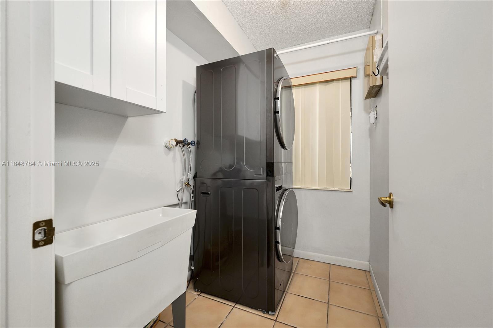 HEFTLER HOMES-TAMARAC - Residential