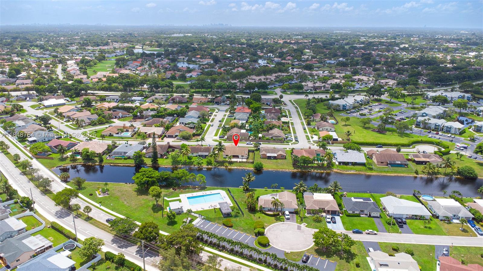 HEFTLER HOMES-TAMARAC - Residential