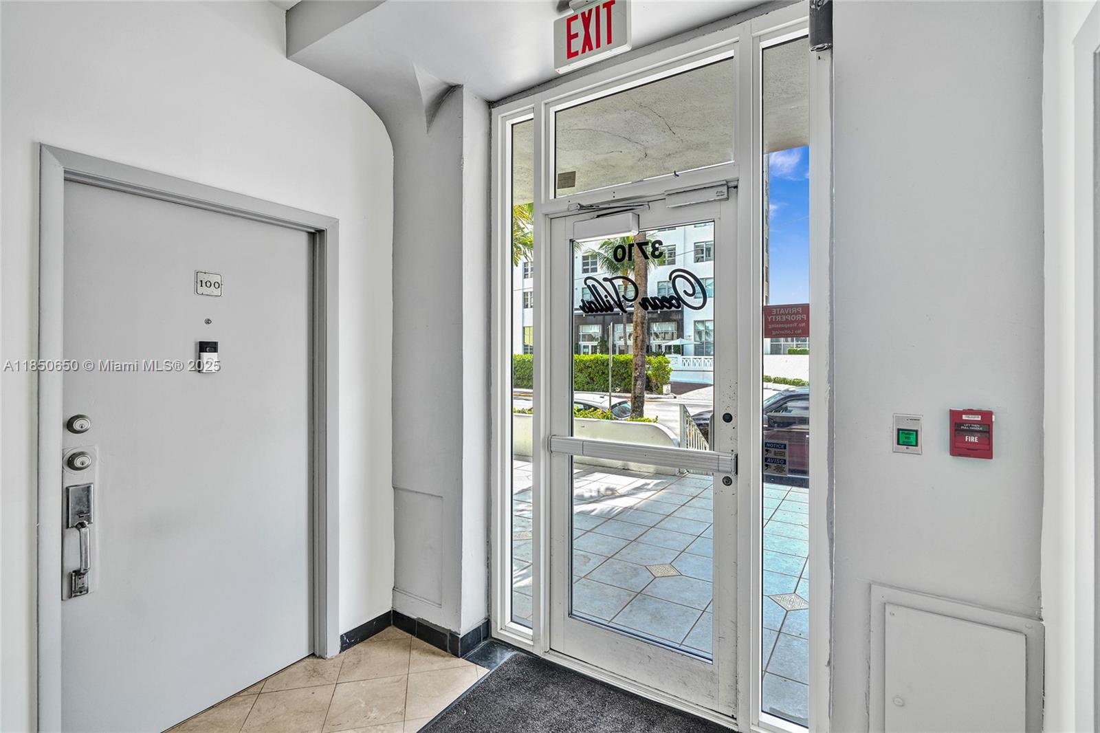 3710 Collins Ave N-100