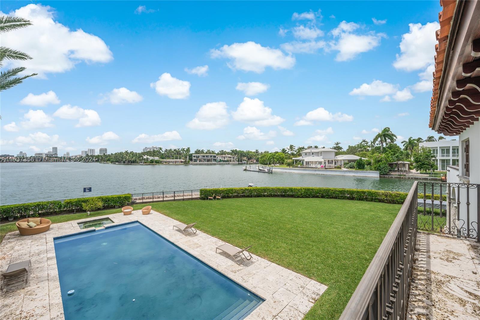 AMD PLAT OF SUNSET LAKE S - Residential