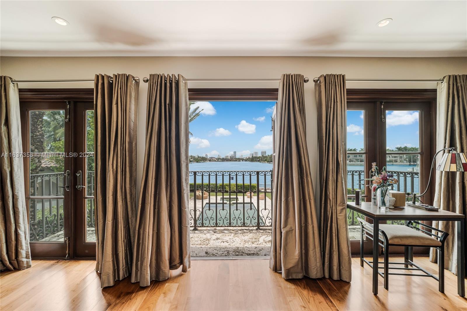 AMD PLAT OF SUNSET LAKE S - Residential