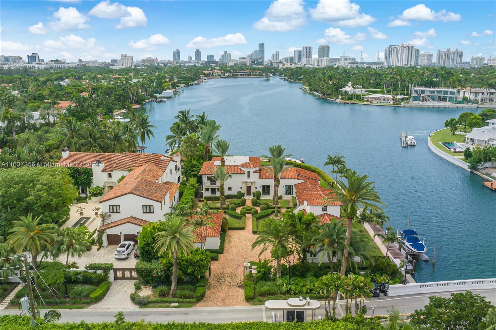 AMD PLAT OF SUNSET LAKE S - Residential