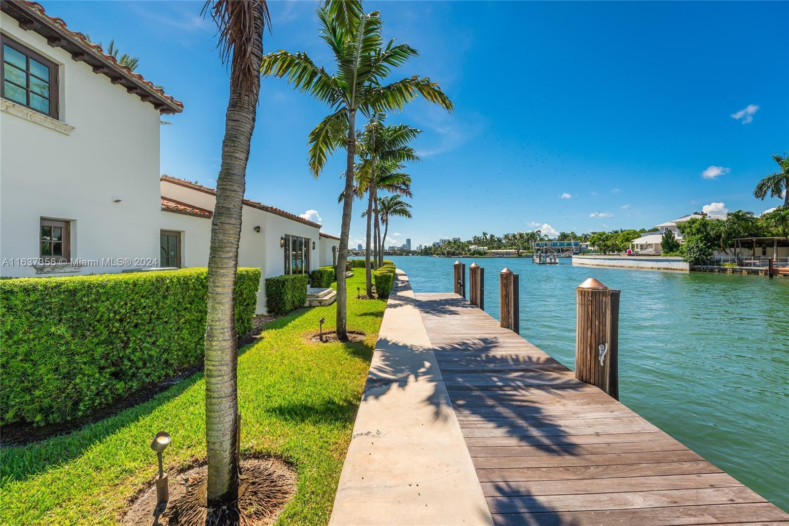 AMD PLAT OF SUNSET LAKE S - Residential
