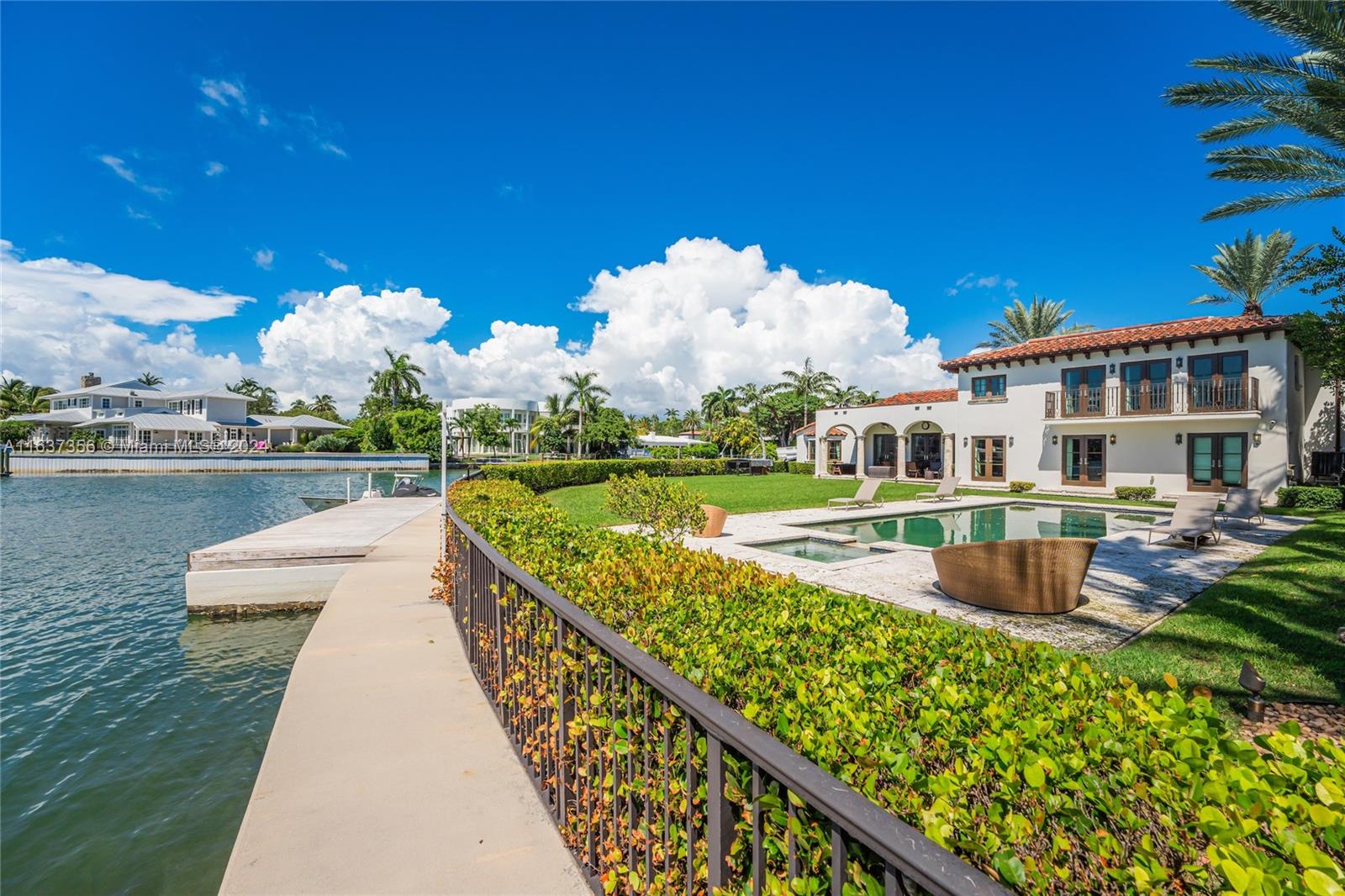AMD PLAT OF SUNSET LAKE S - Residential