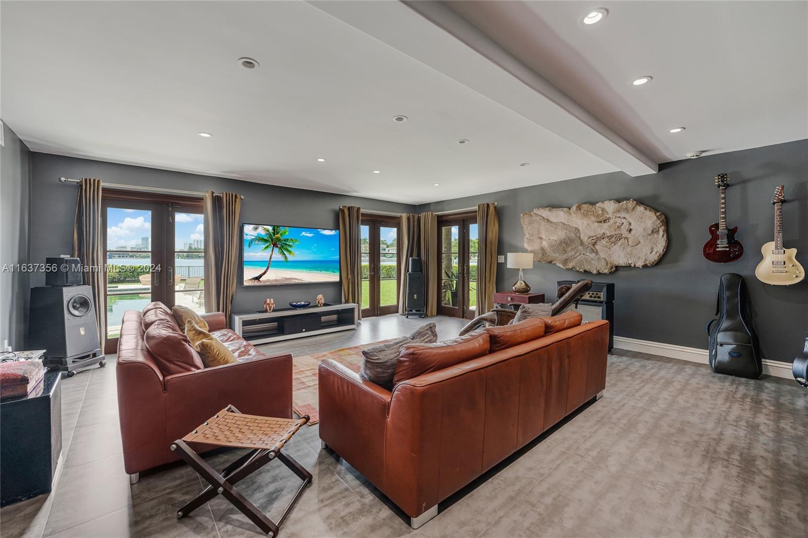 AMD PLAT OF SUNSET LAKE S - Residential