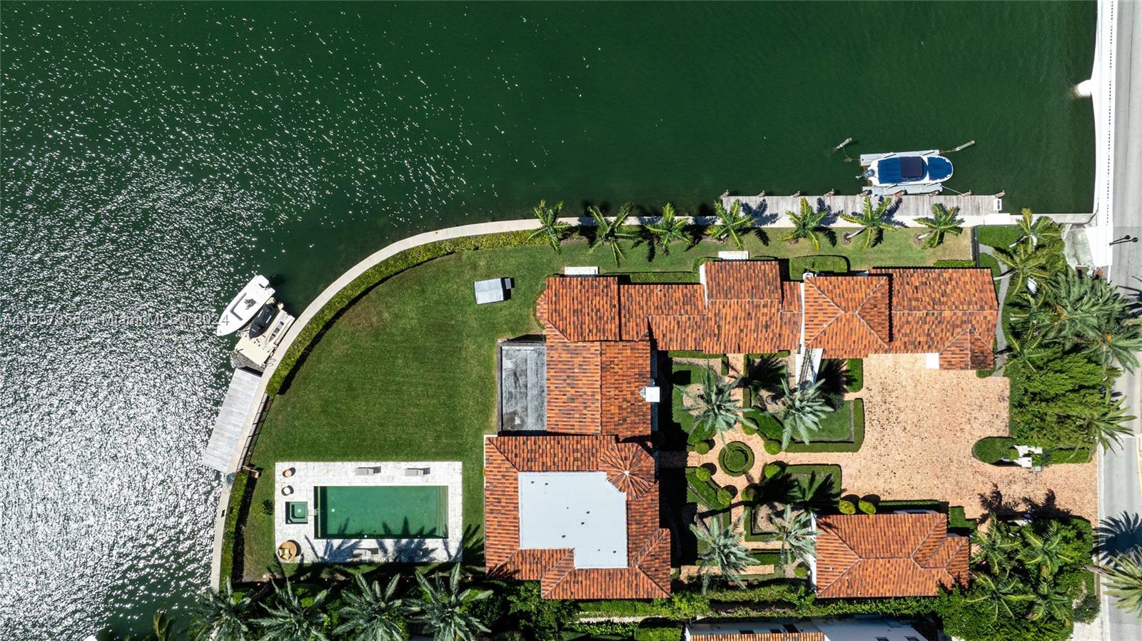 AMD PLAT OF SUNSET LAKE S - Residential