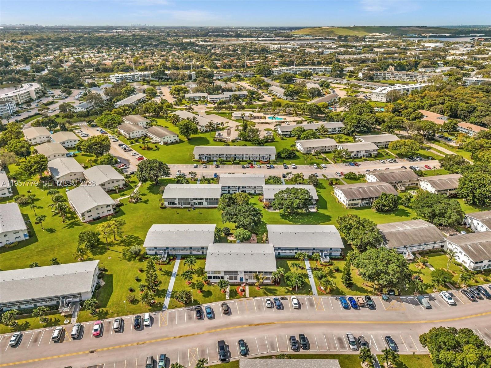 MARKHAM H CONDO - Residential