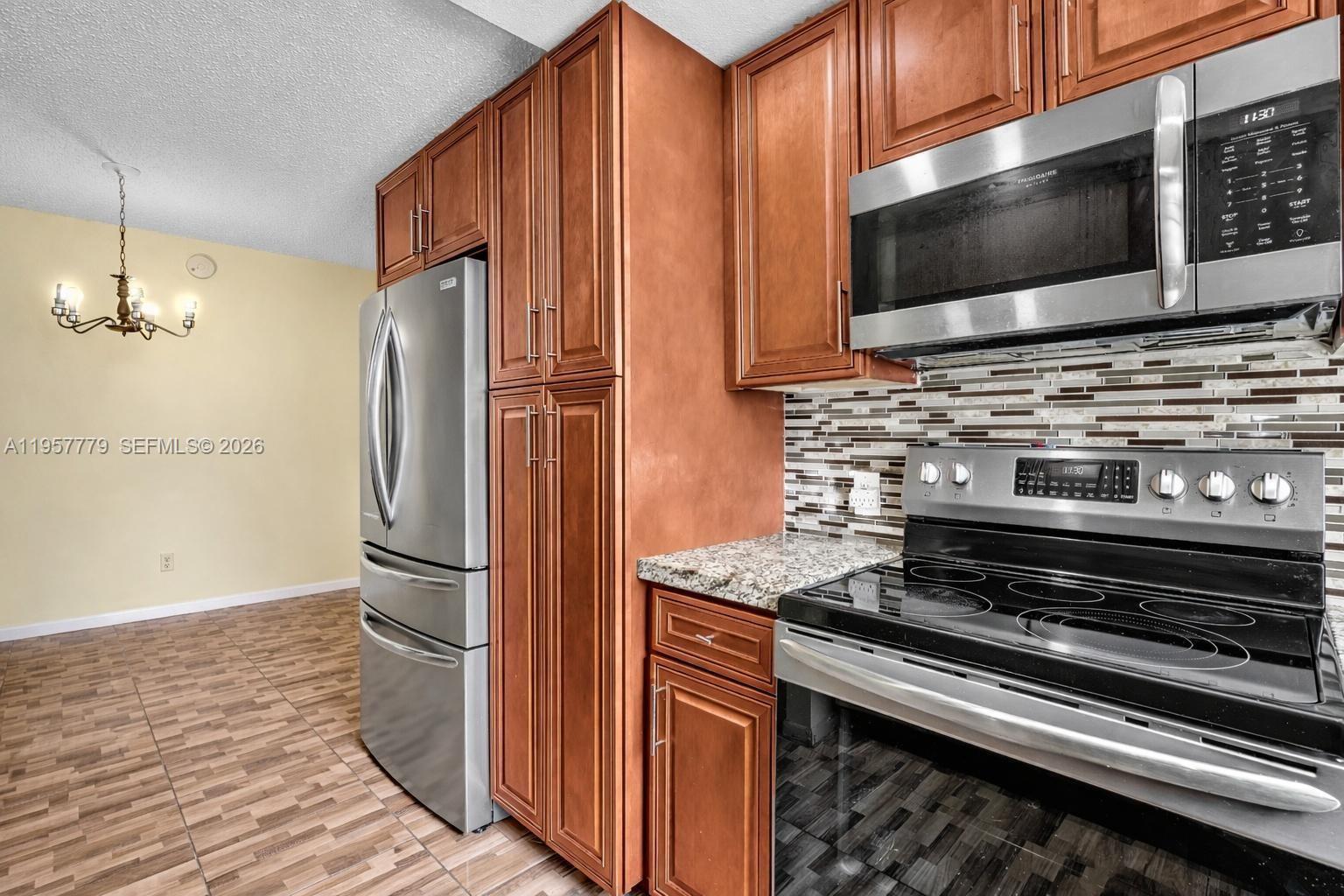 MARKHAM H CONDO - Residential