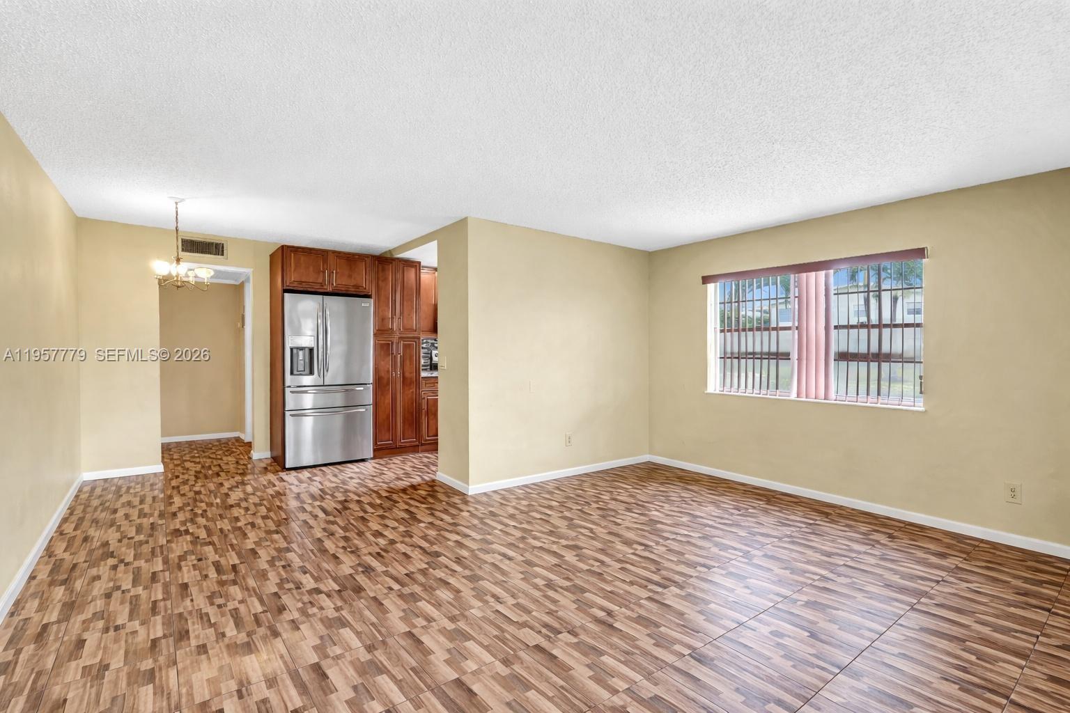 MARKHAM H CONDO - Residential