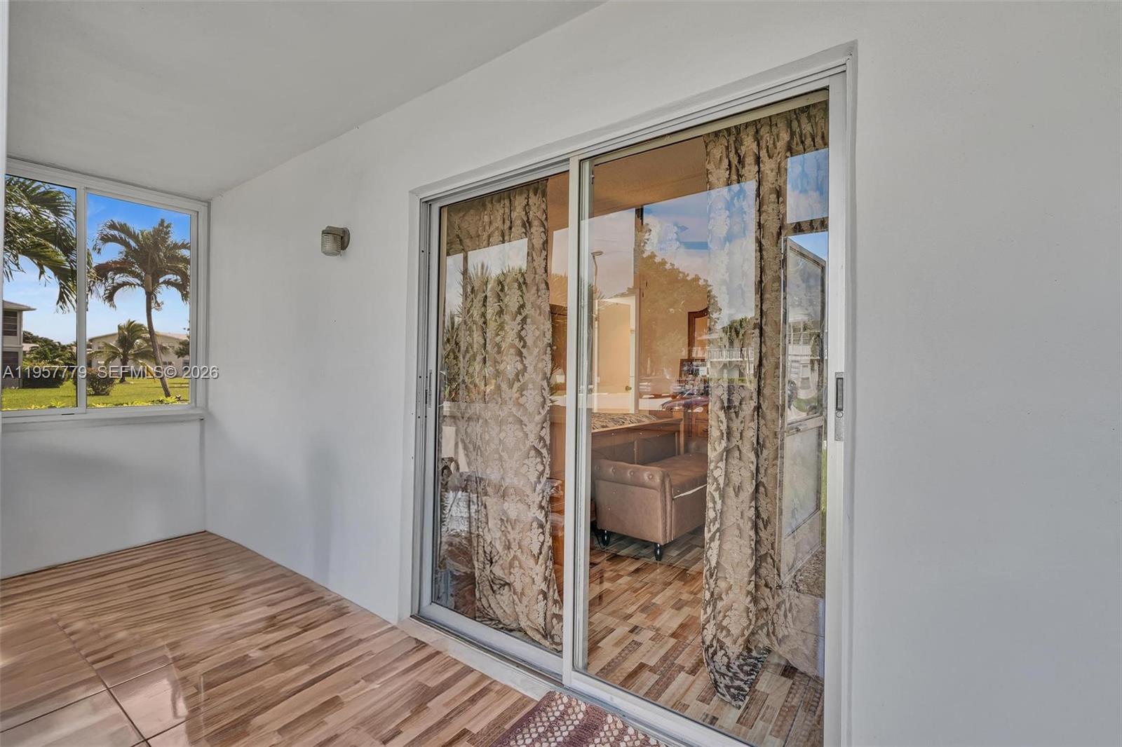 MARKHAM H CONDO - Residential