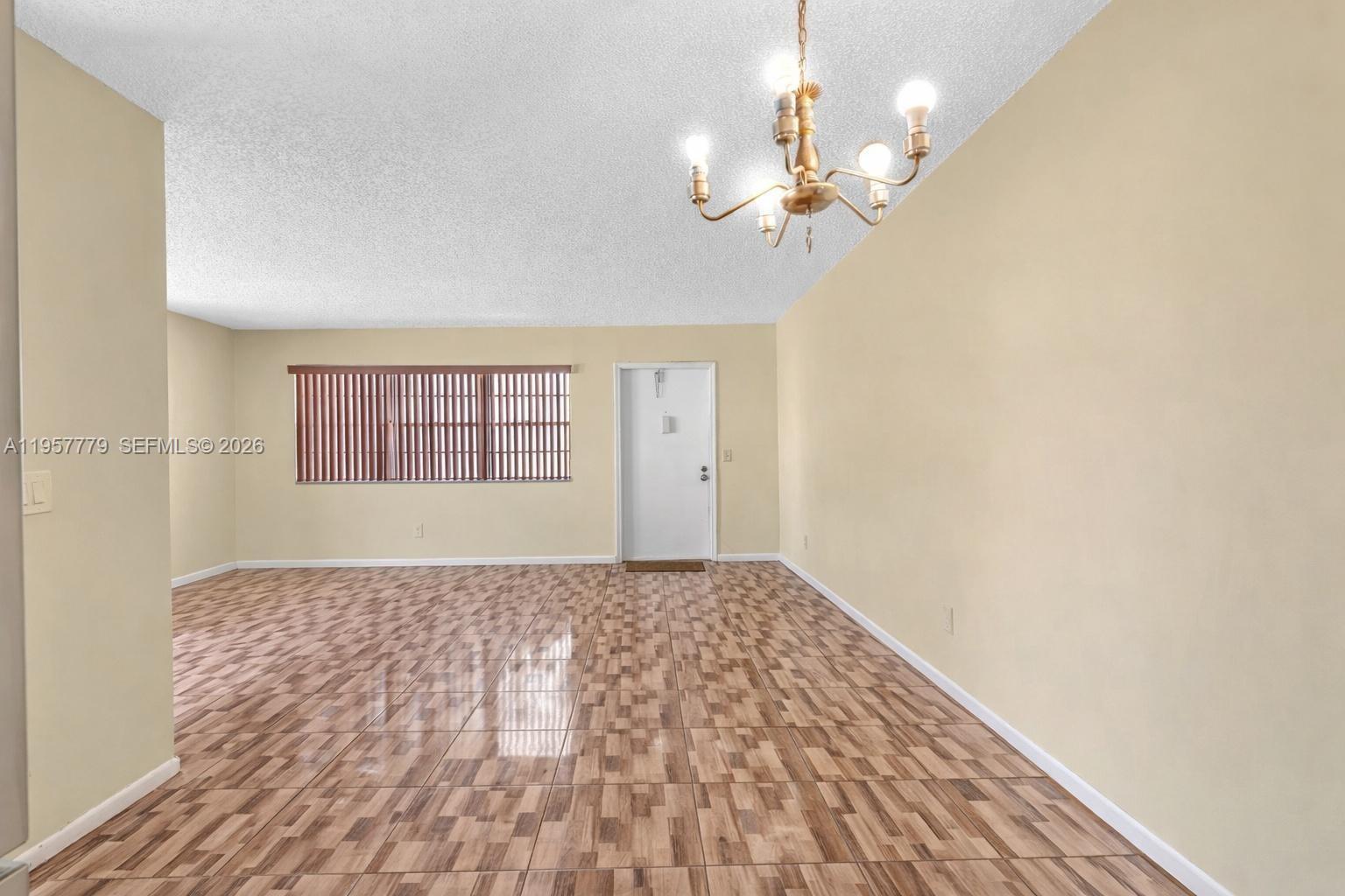 MARKHAM H CONDO - Residential