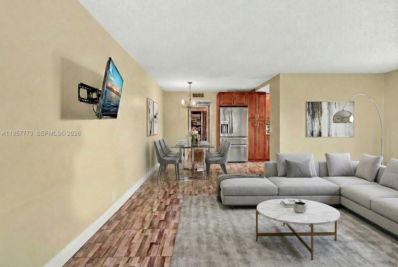 MARKHAM H CONDO - Residential