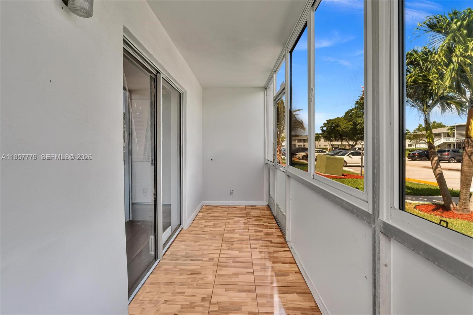 MARKHAM H CONDO - Residential