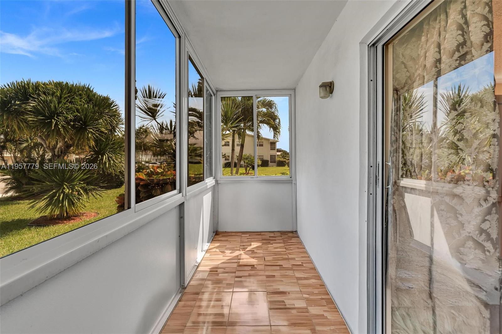 MARKHAM H CONDO - Residential