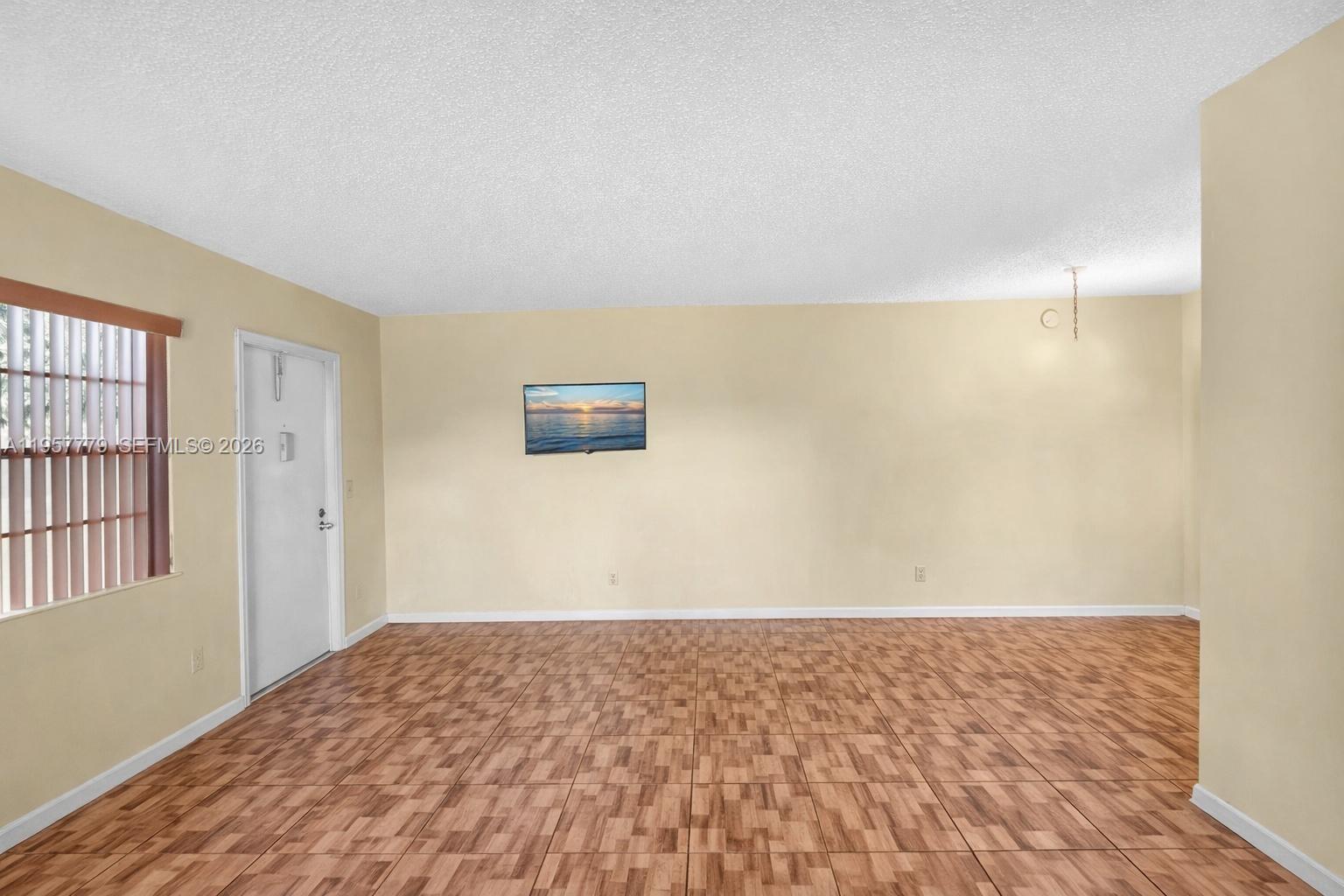 MARKHAM H CONDO - Residential