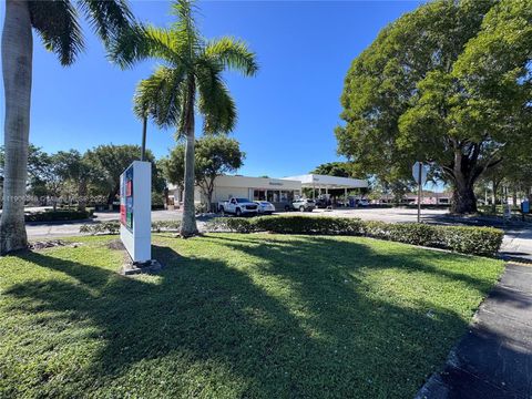 8400 W Oakland Park Blvd Sunrise FL 33351