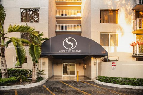 1740 NW N River Dr 607 Miami FL 33125