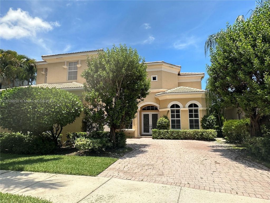 Photo of 138 Tranquilla Dr, Palm Beach Gardens, FL 33418 (MLS # A11709650)