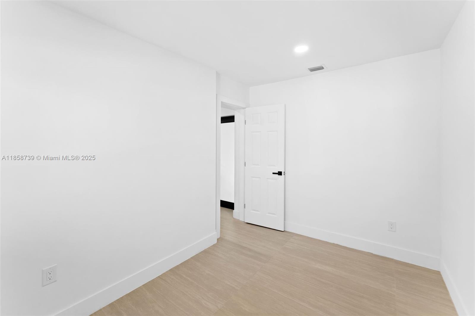 CAROL CITY 1 ST ADDN - Residential