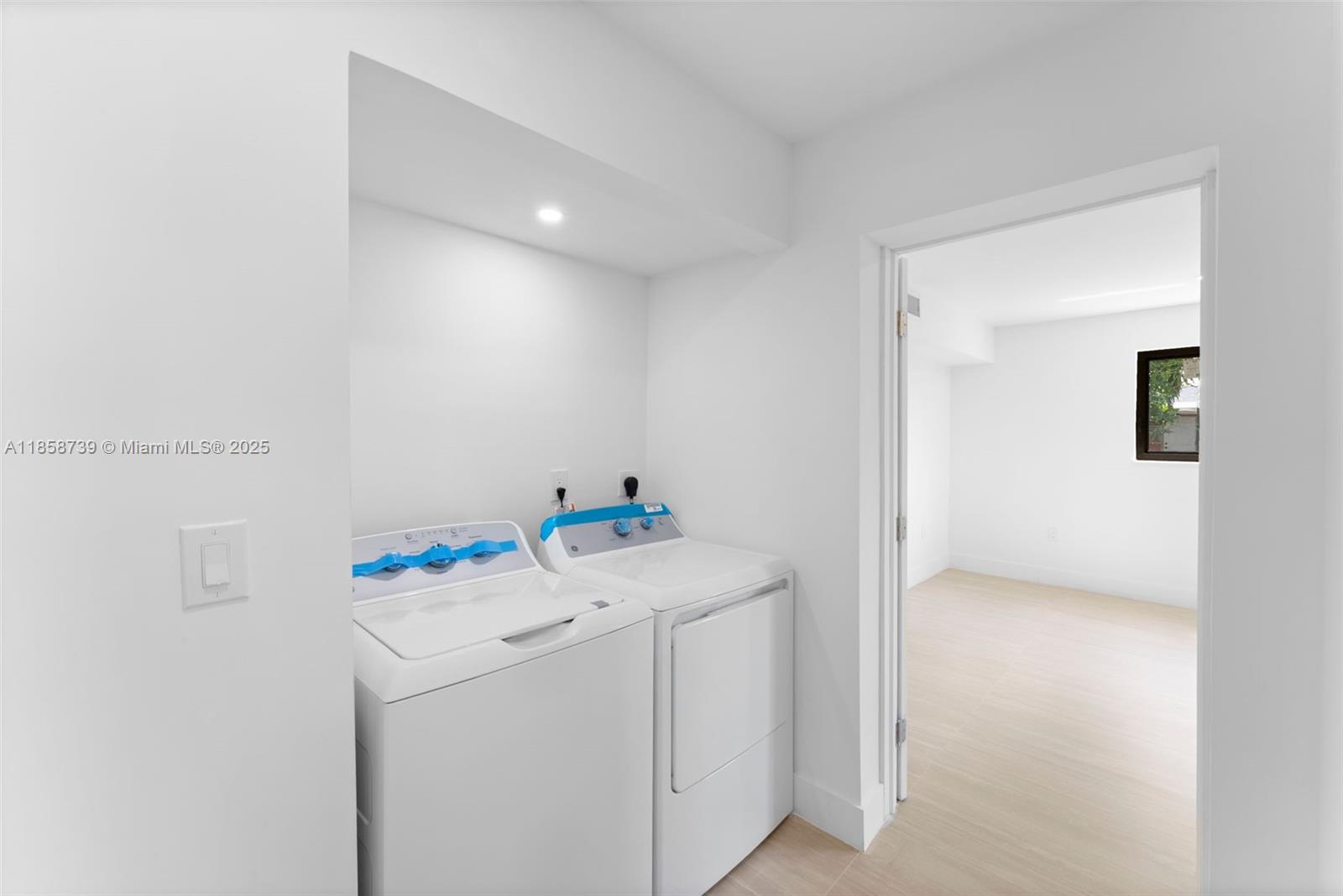 CAROL CITY 1 ST ADDN - Residential