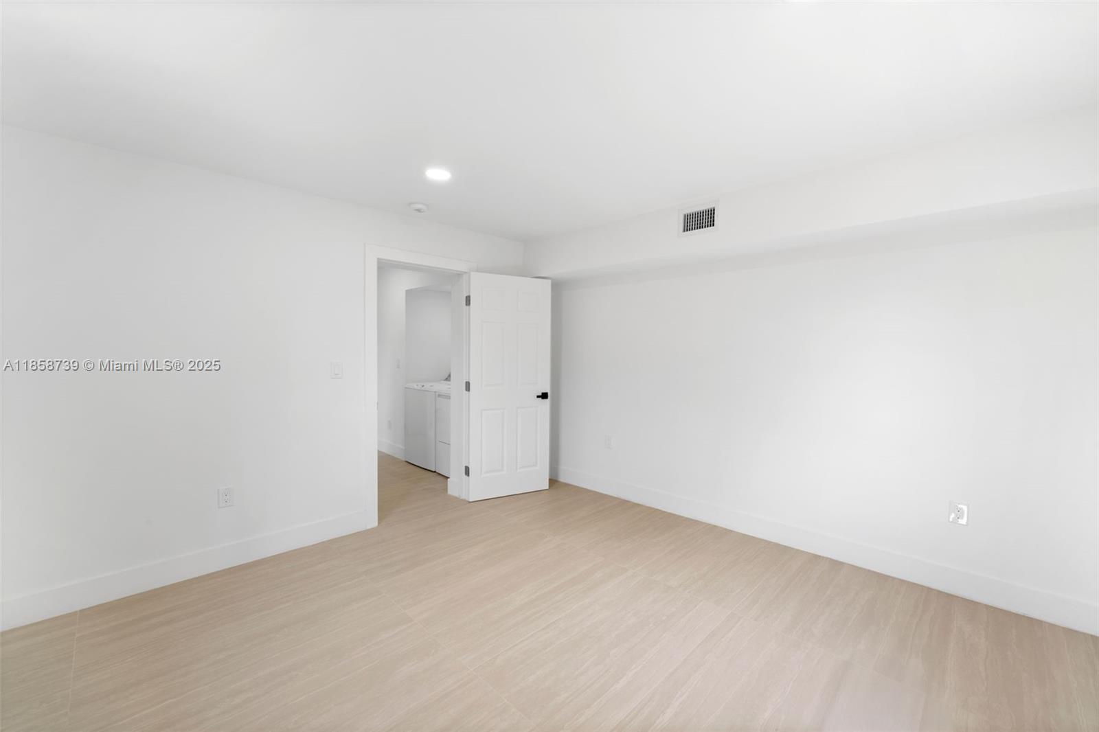 CAROL CITY 1 ST ADDN - Residential