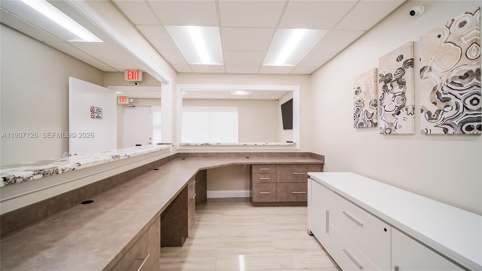 201 N University Dr 13 & 14