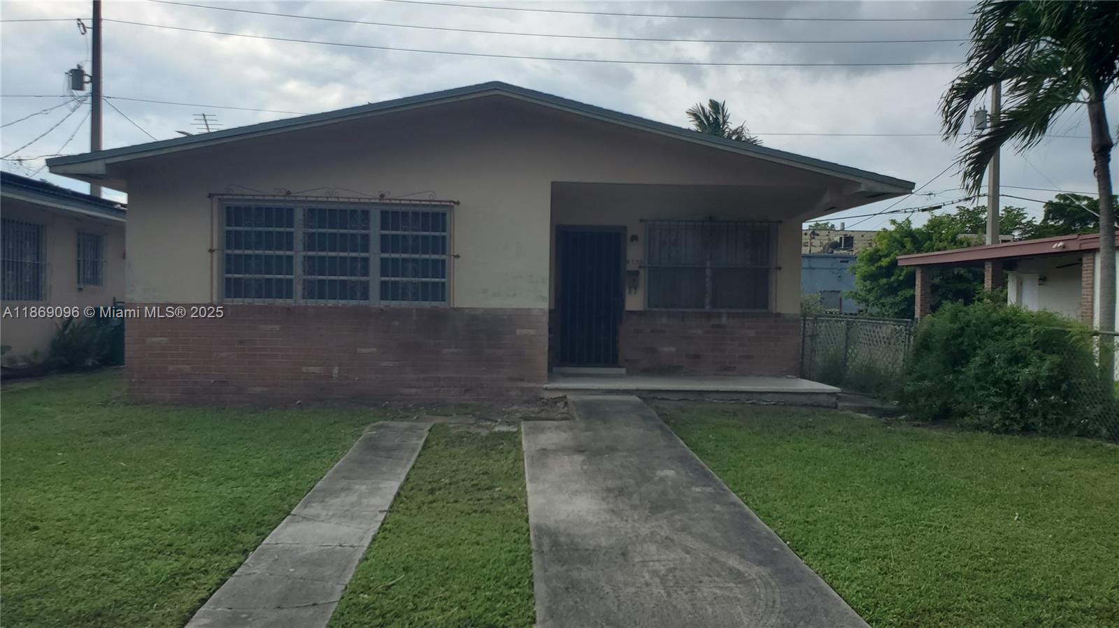 Investor Special – Cash Only!
Fantastic opportunity to own a 3-bedroom, 1-bath home in one of Miami’s most desirable locations, just minutes from Coral Gables, Downtown Miami, Calle Ocho, Miami International Airport, and a short drive to Miami Beach.
This property is a true handyman special in need of a new roof and is not financeable in its current condition. Strictly cash or hard money offers only.
Features include classic terrazzo floors, an updated kitchen, and a partially renovated bathroom with updated shower. The home also offers central A/C, 1,285 sq. ft. of living space, and sits on a 4,000 sq. ft. lot.
With strong upside potential and an excellent location, this is the perfect project for investors or flippers looking for their next Miami opportunity.