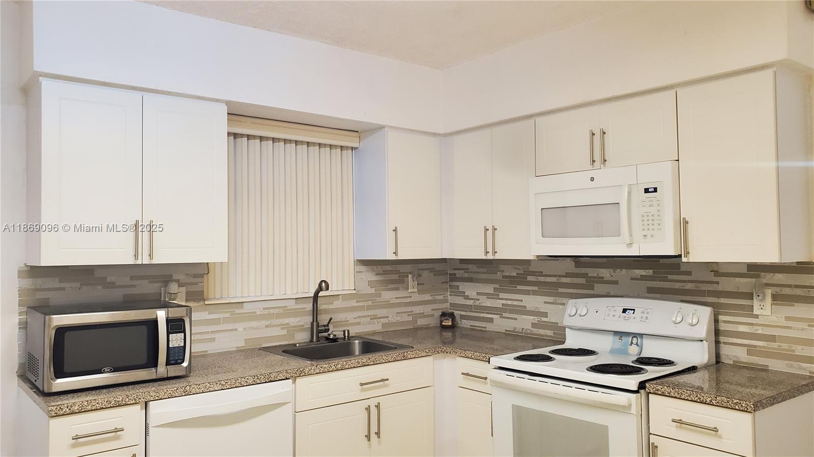 BOWMAN HEIGHTS - Residential