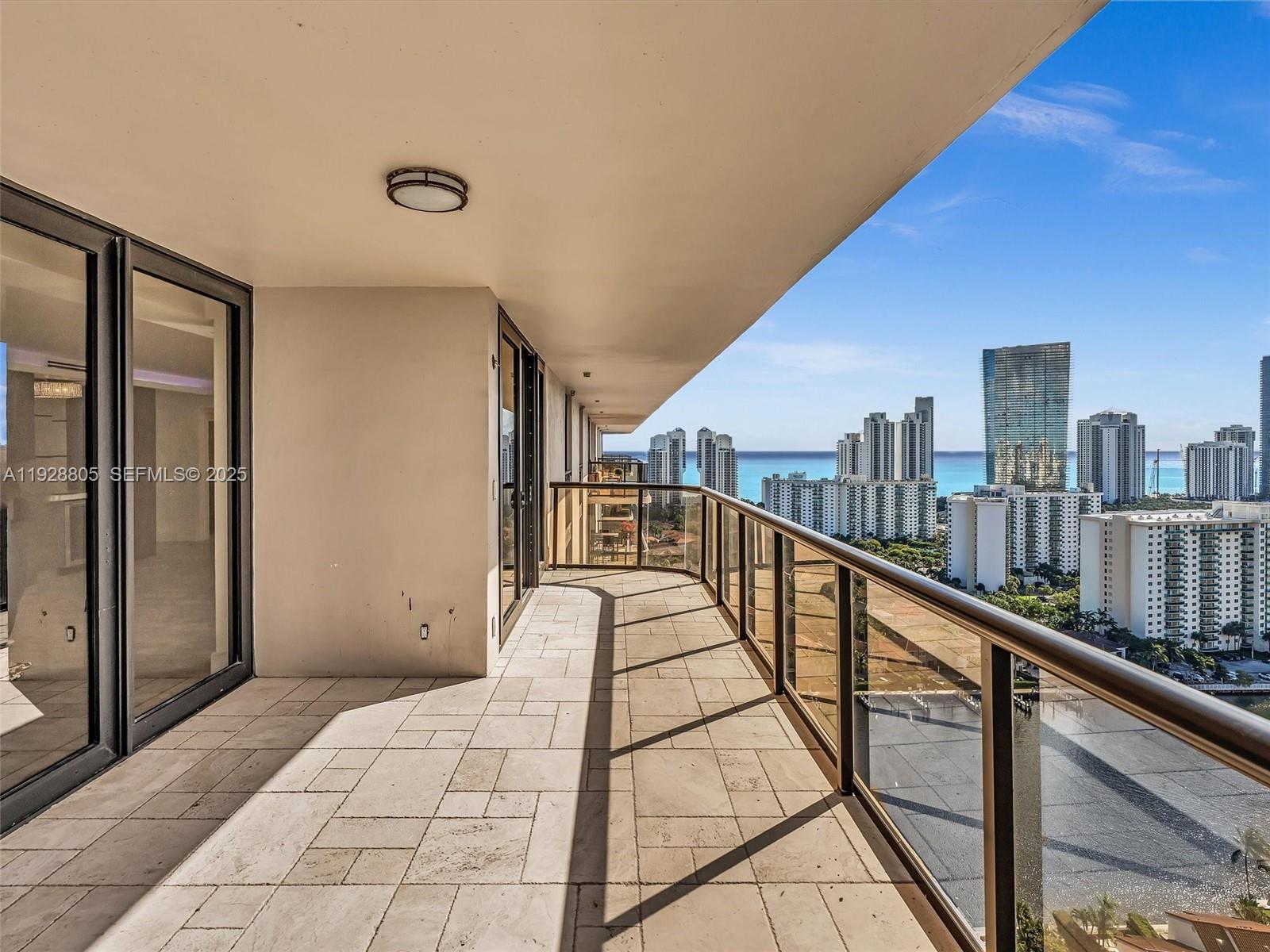 TURNBERRY ISLE SOUTH COND - Residential