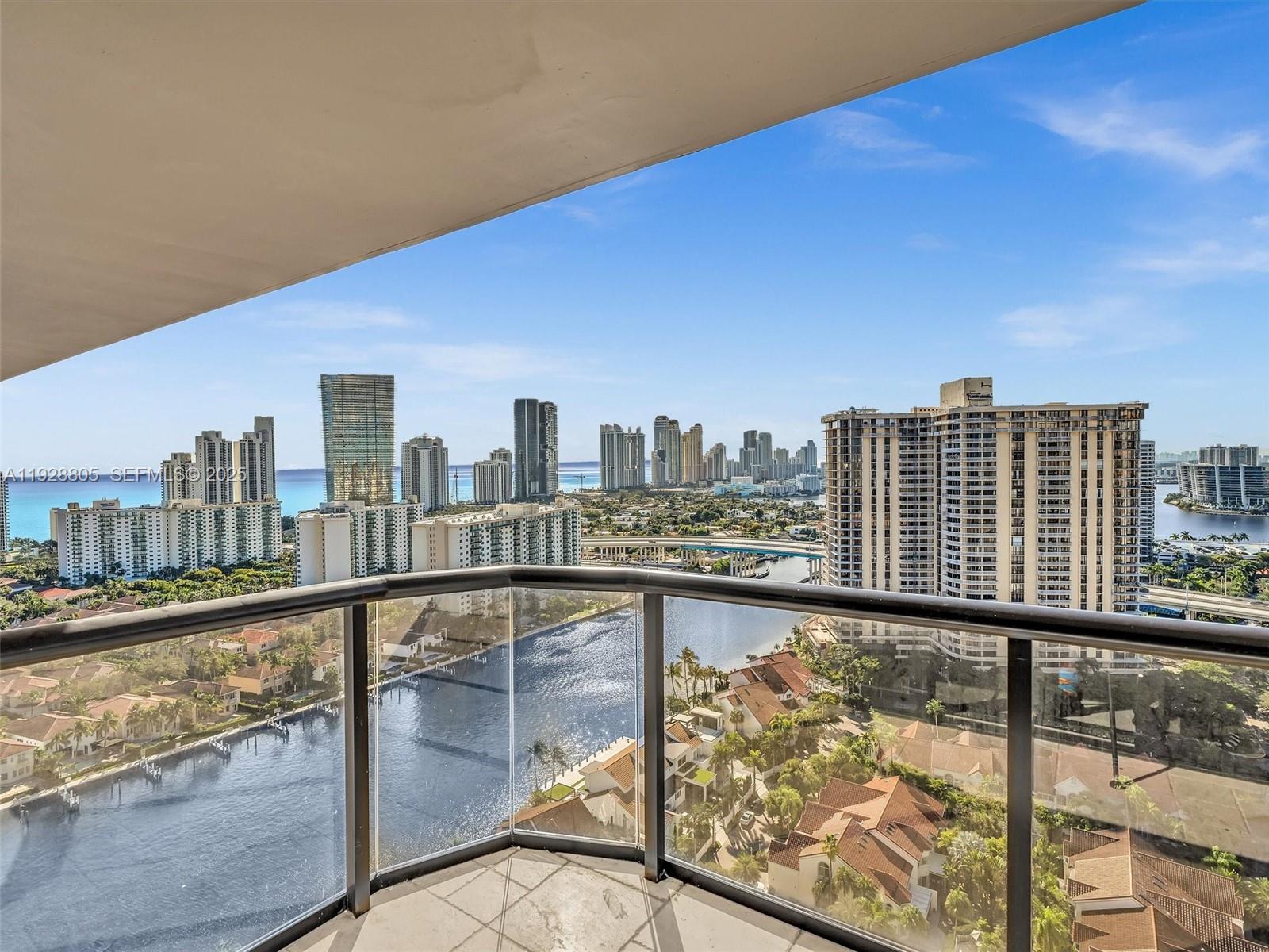 TURNBERRY ISLE SOUTH COND - Residential