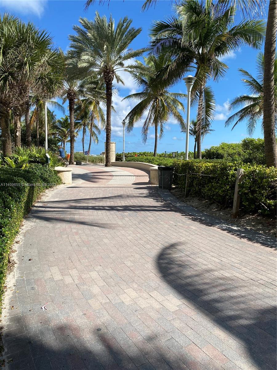 THE DECOPLAGE CONDO - Residential