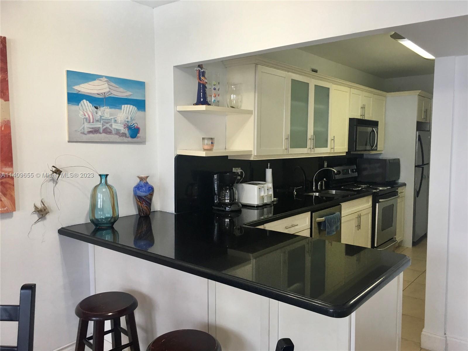 THE DECOPLAGE CONDO - Residential